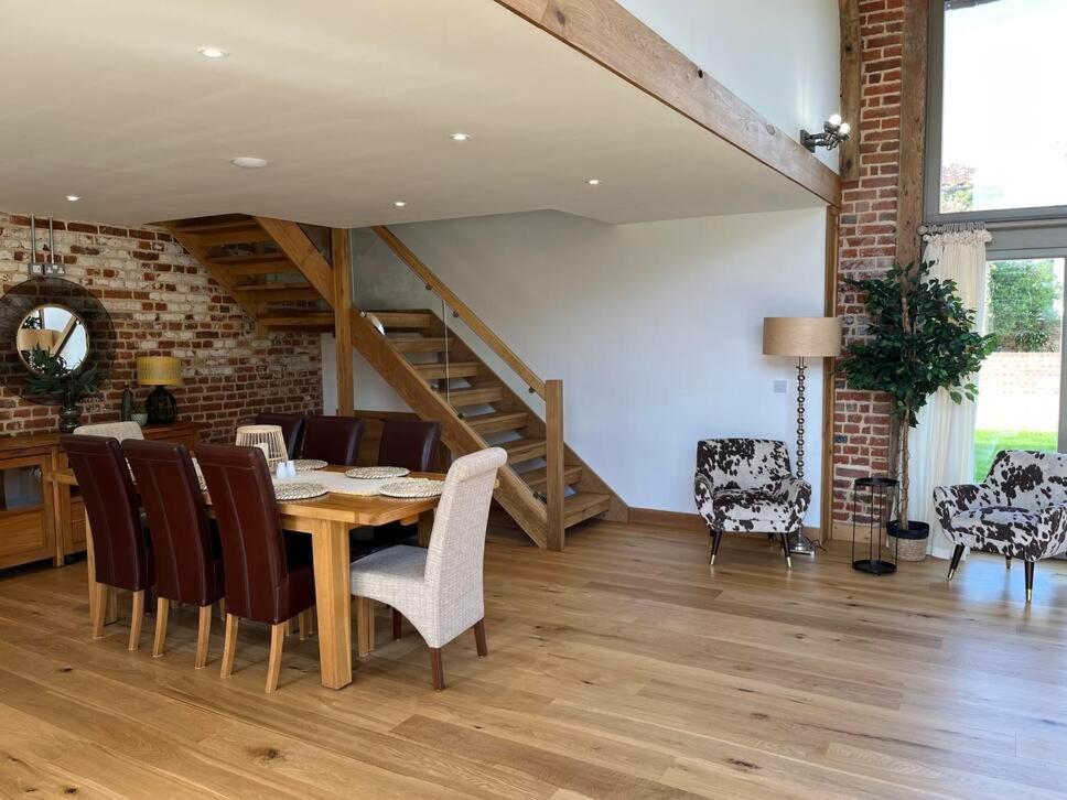 Grange Farm Barn, Filby Villa ภายนอก รูปภาพ